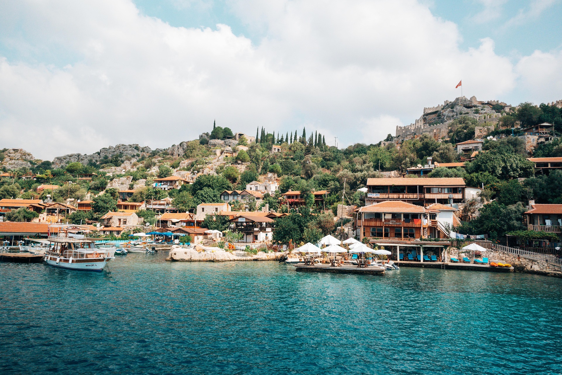 aysegulaytoren-antalya-7381998_1920