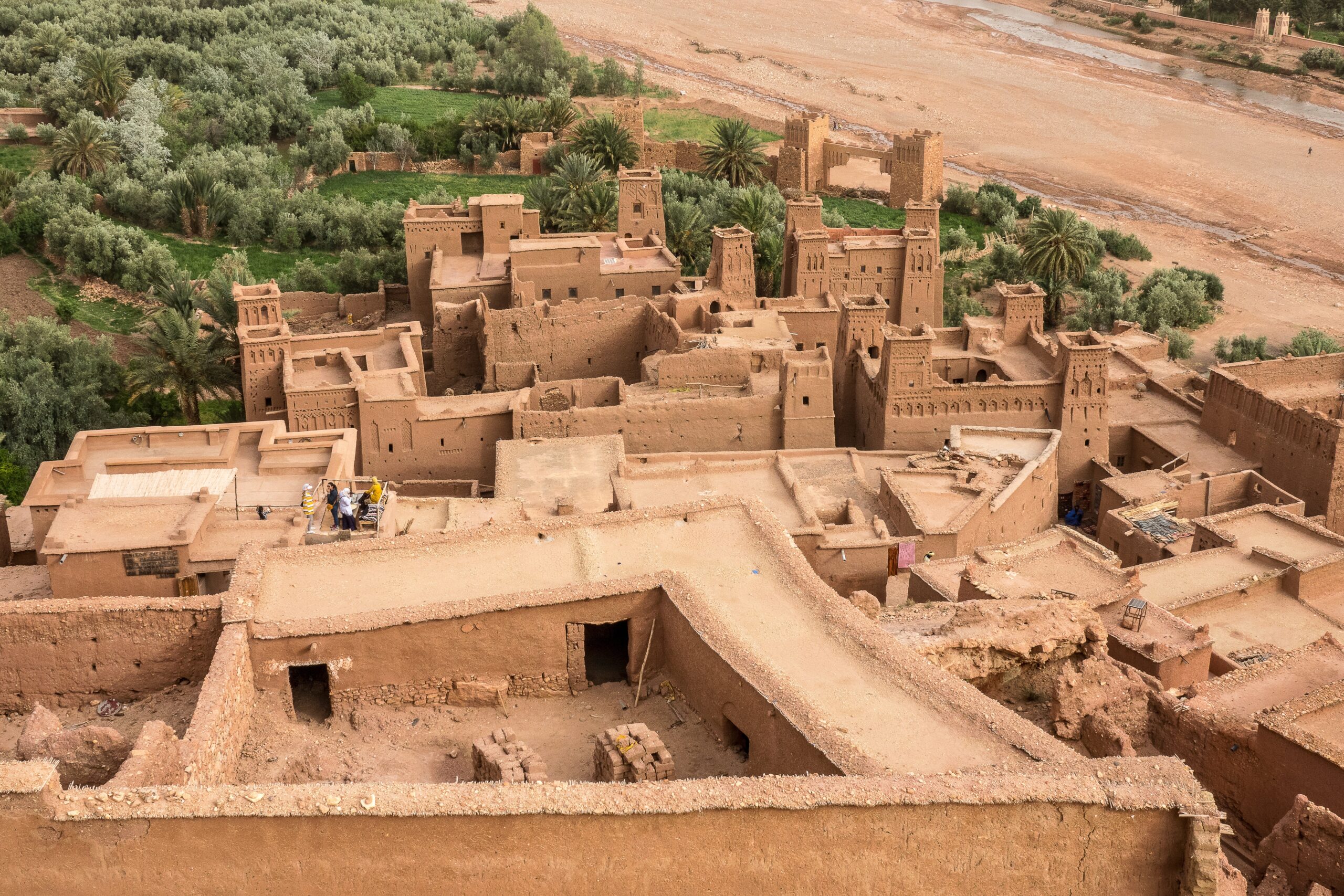 A high angle shot of the Kasbah Ait Ben Haddou‌ historical village in Morocco